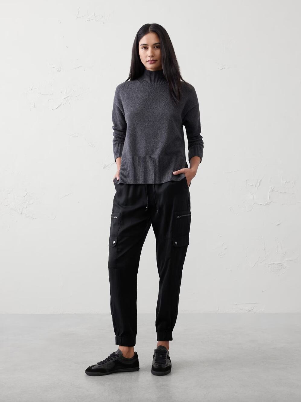 Banana Republic TENCEL Cargo Jogger Pants Size M Casual Minimalist Athleisure